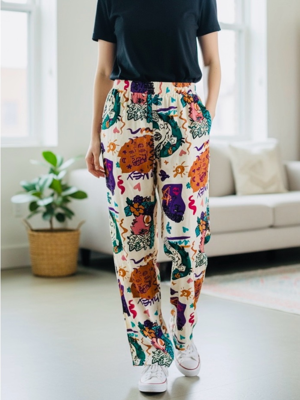 Milk & Honey Colorful Graphic Print Pants (S)